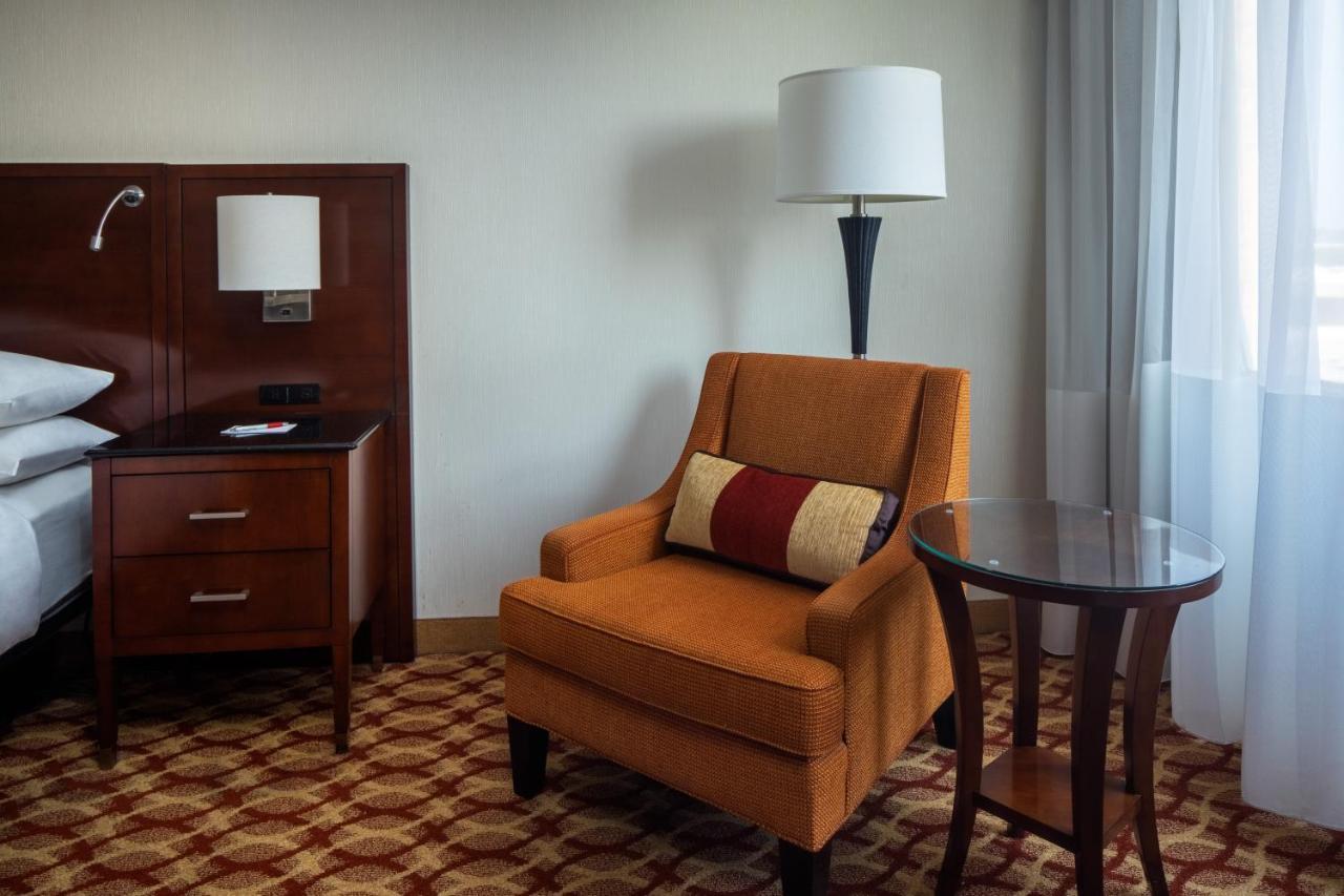 Indianapolis Marriott East Hotell Eksteriør bilde