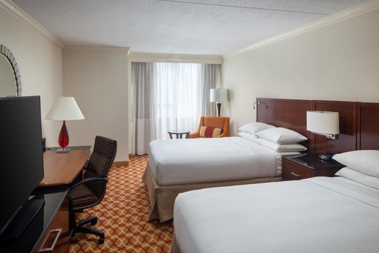 Indianapolis Marriott East Hotell Eksteriør bilde