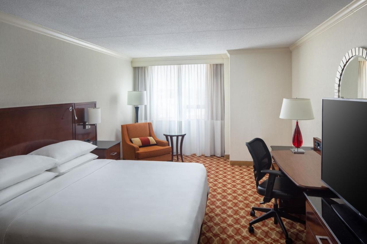 Indianapolis Marriott East Hotell Eksteriør bilde