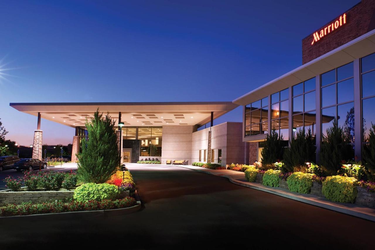 Indianapolis Marriott East Hotell Eksteriør bilde