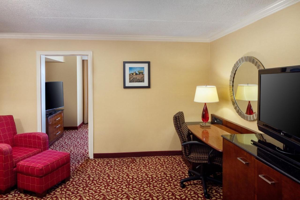 Indianapolis Marriott East Hotell Eksteriør bilde