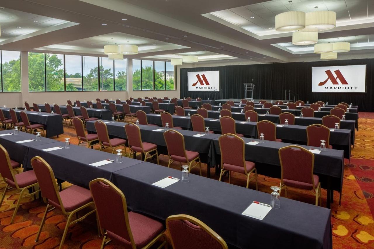 Indianapolis Marriott East Hotell Eksteriør bilde