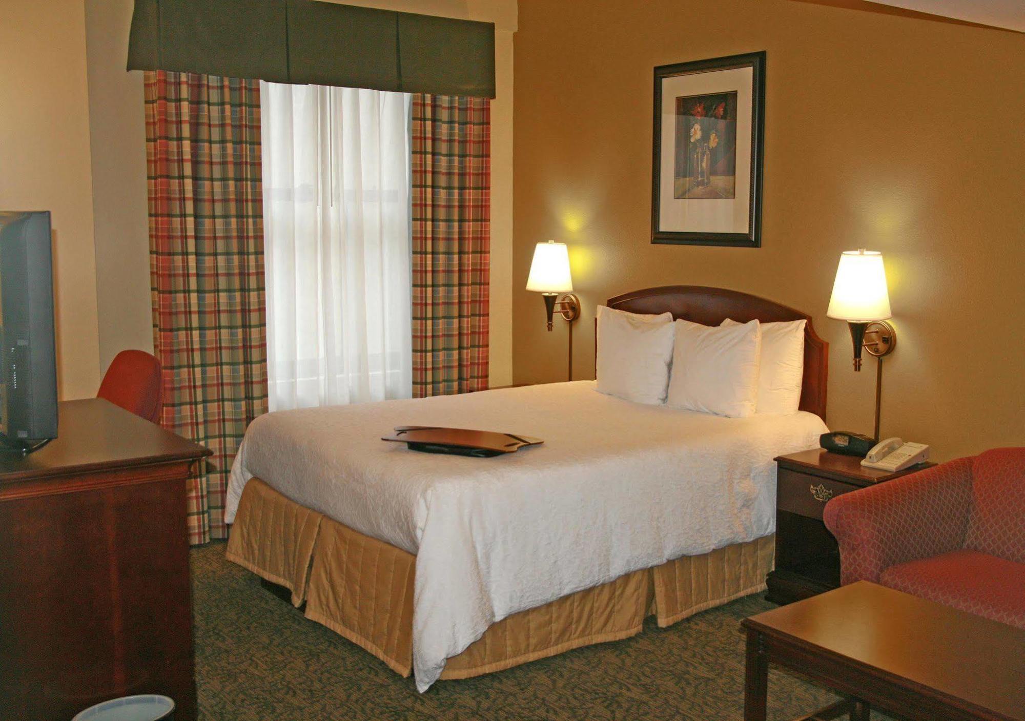 Indianapolis Marriott East Hotell Eksteriør bilde