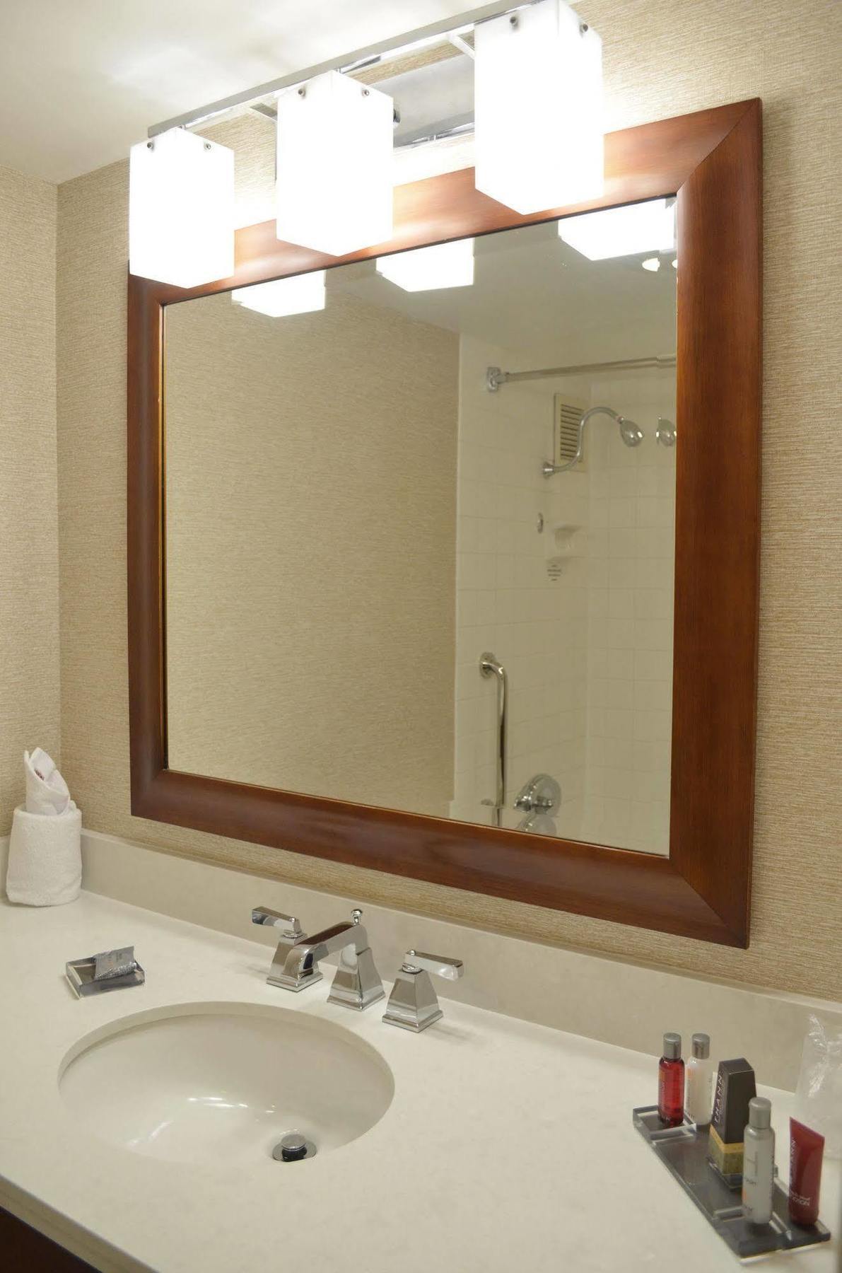 Indianapolis Marriott East Hotell Eksteriør bilde
