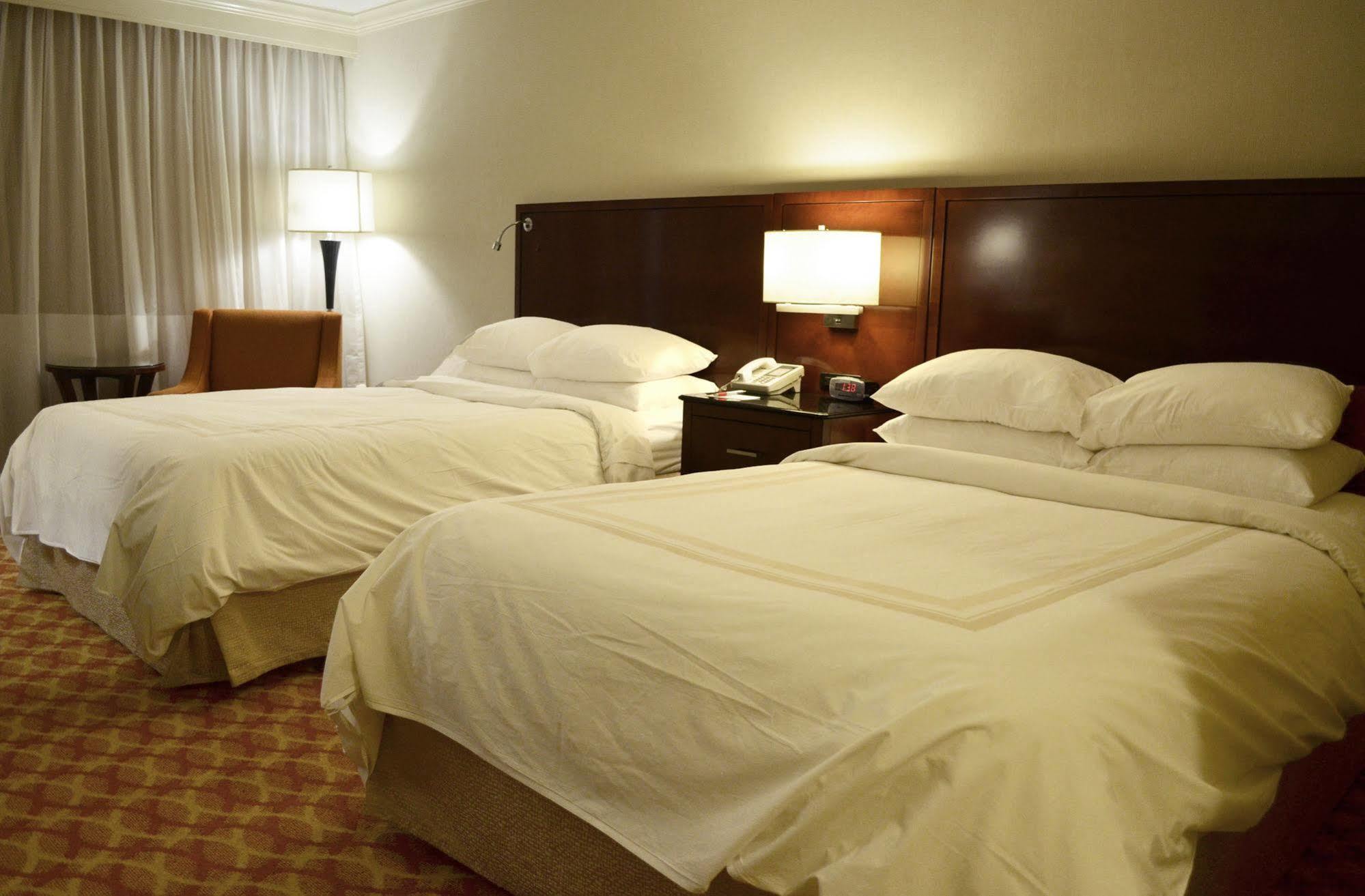 Indianapolis Marriott East Hotell Eksteriør bilde